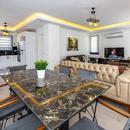 Violet - 4 Bedroom Holiday Villa In Oeluedeniz וילה פאטהיה