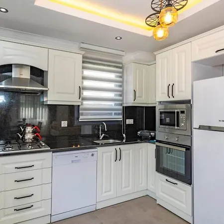 וילה Violet - 4 Bedroom Holiday Villa In Oeluedeniz פאטהיה