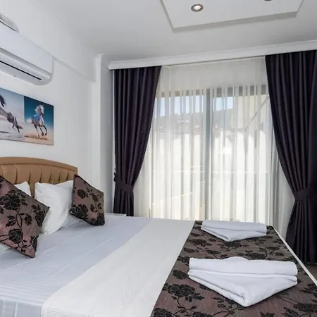 Villa Violet - 4 Bedroom Holiday Villa in Ölüdeniz Fethiye