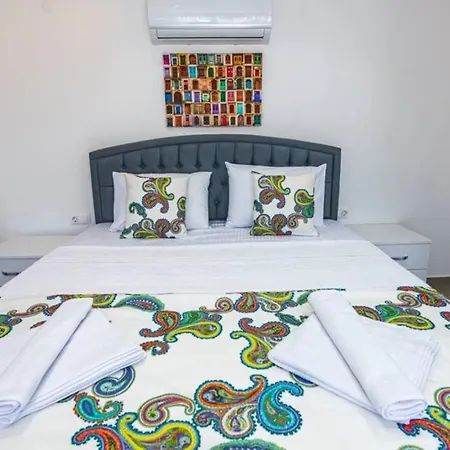 Violet - 4 Bedroom Holiday Villa in Ölüdeniz