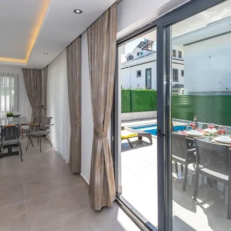 Violet - 4 Bedroom Holiday Villa in Ölüdeniz Villa Fethiye